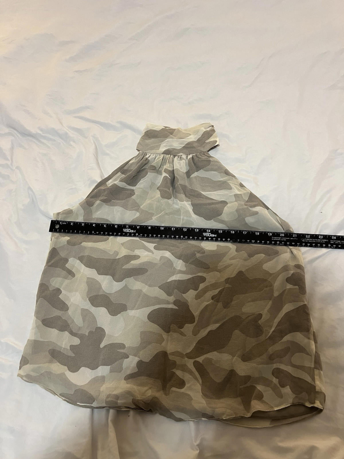 Jore Woman’s Cammo Sleeveless Top Size Medium