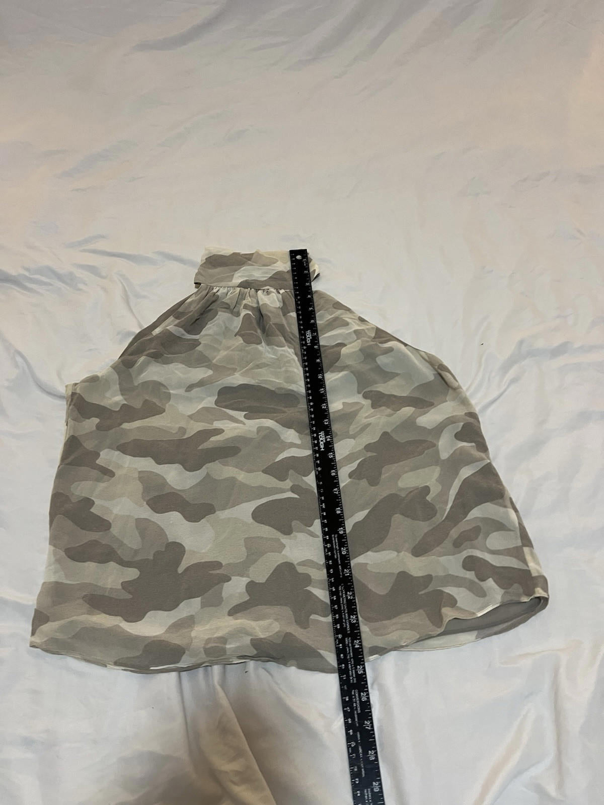 Jore Woman’s Cammo Sleeveless Top Size Medium