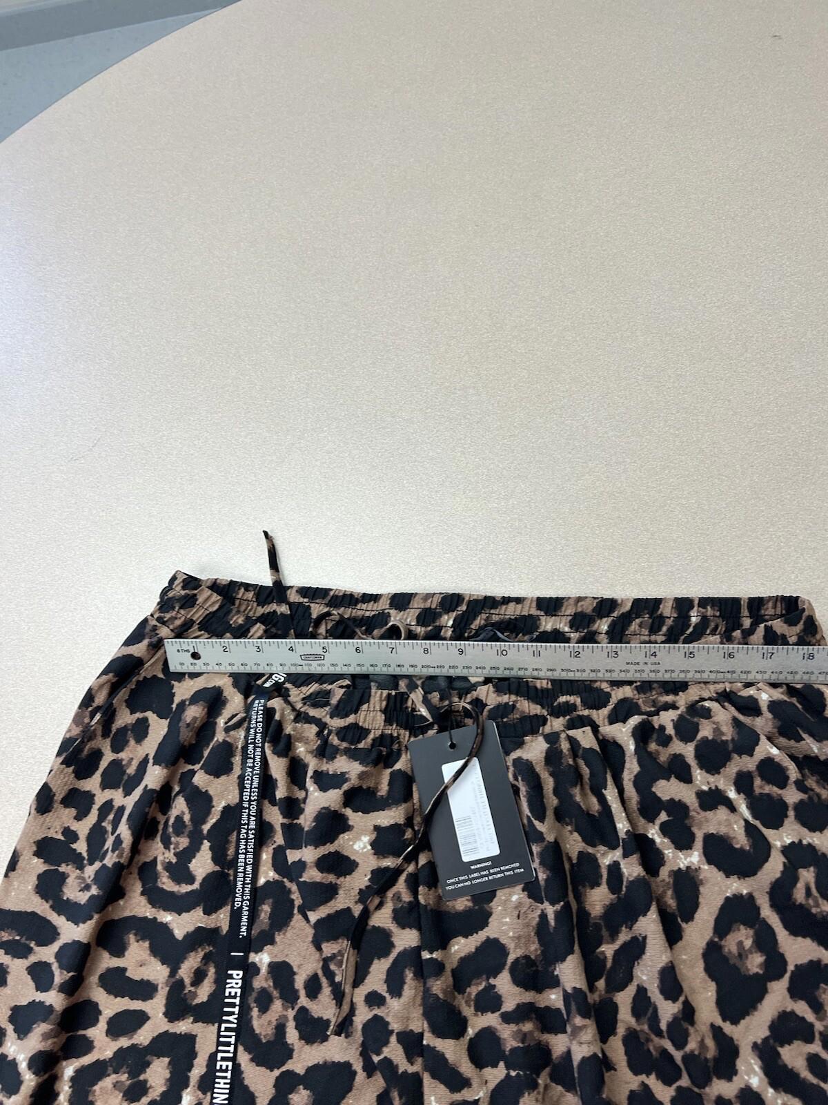 PRETTYLITTLETHING Plus 3XL Womens Animal Print Nwt 109