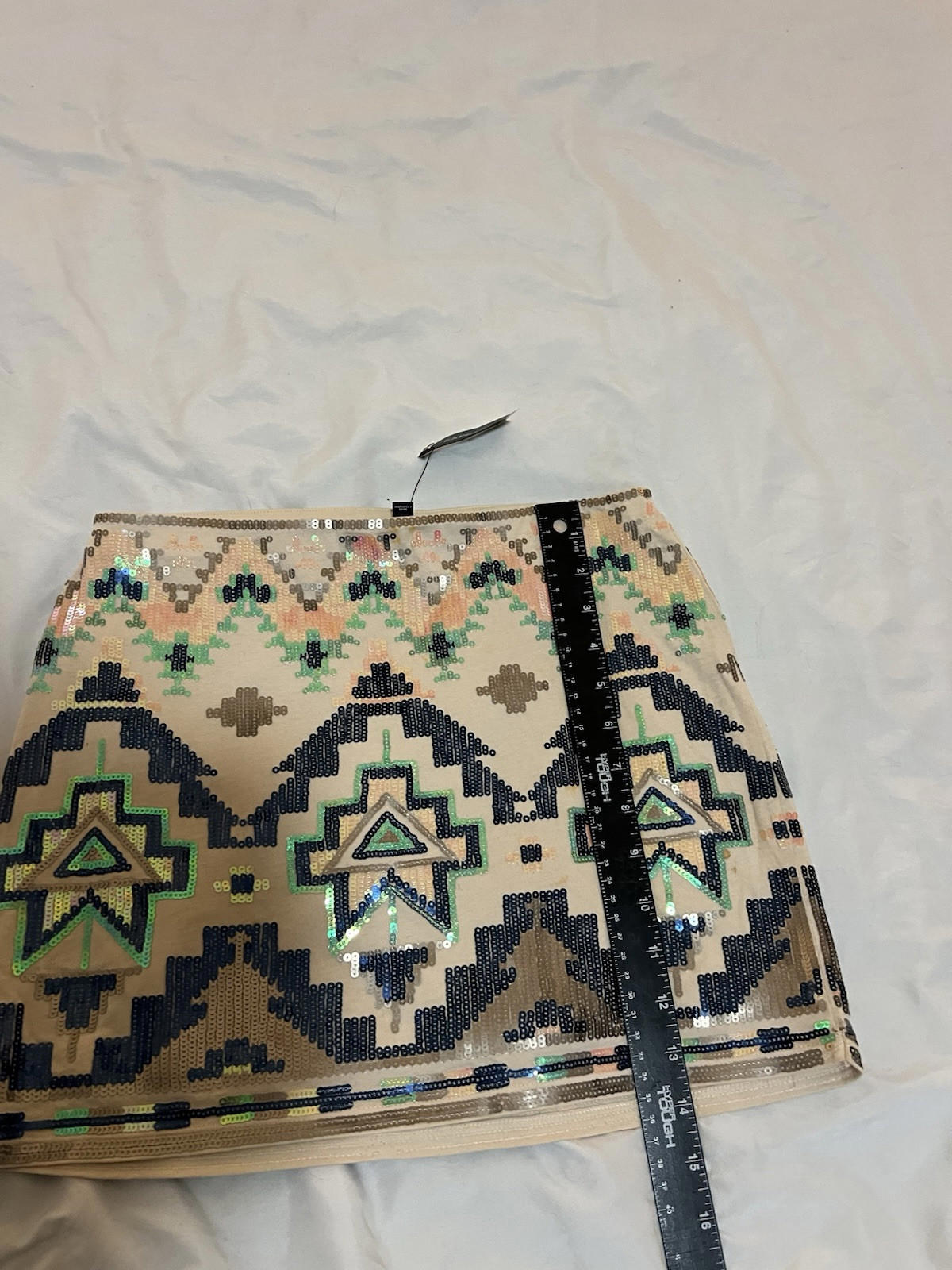 Express Sequin Mini Skirt Woman’s size XS, Aztec Design 133
