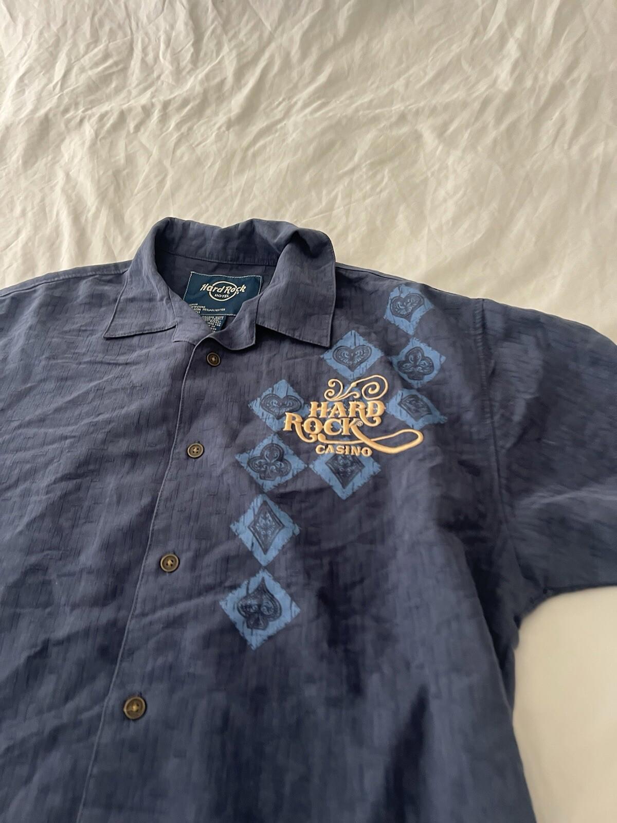 Hard Rock Cafe Men's Medium Hollywood Embroidered Casino Cards Camp Shirt M 376
