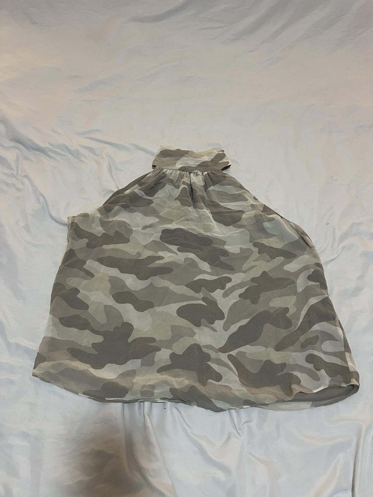 Jore Woman’s Cammo Sleeveless Top Size Medium
