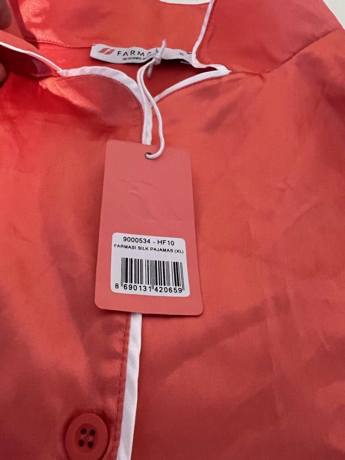 Woman’s Farmasi Poly Satin Long Pajama Top Women’s Size XL Red Nwt 225