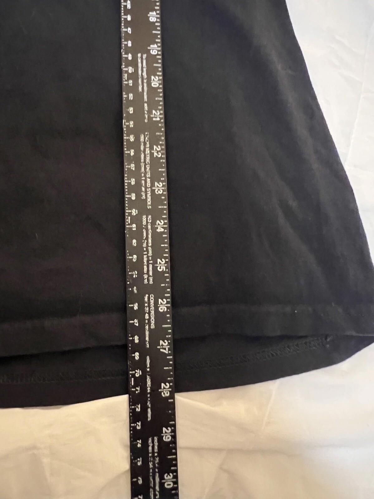 Tom Arnold Autographed Black shirt Men’s Size XL  346