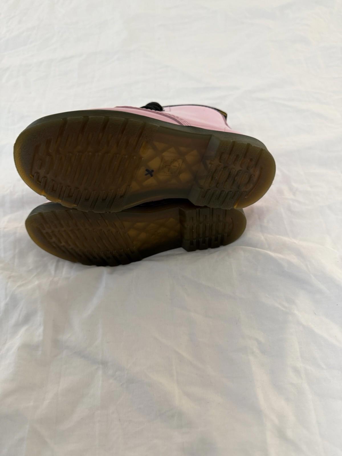 Dr Doc Martens Youth Kids Girls Size 11 Pink Combat Boots 1460J. 130