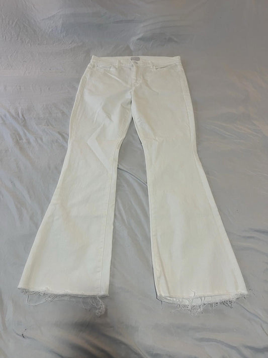 Mother Jeans Women's White size 34 The Weekender Fray  152