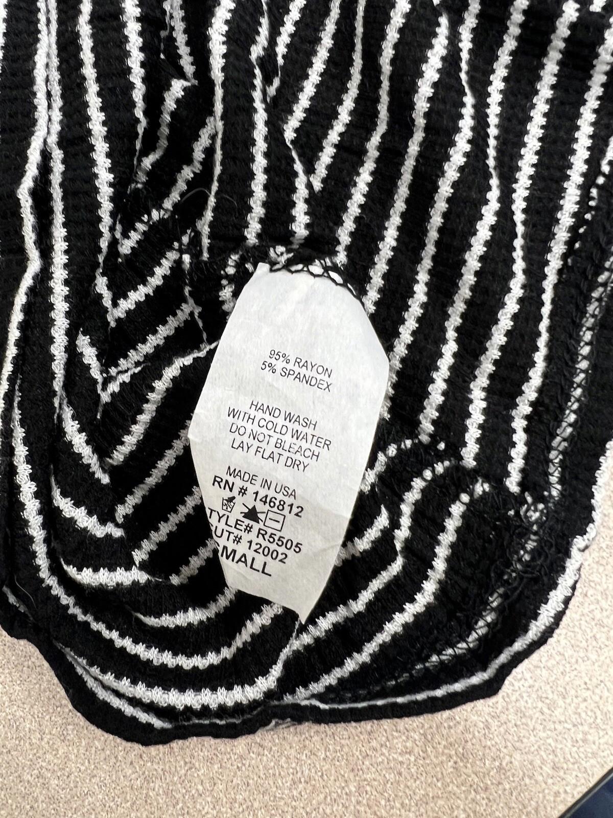 Acemi Women's Gray White Stripe Top Size Small Nwt 292