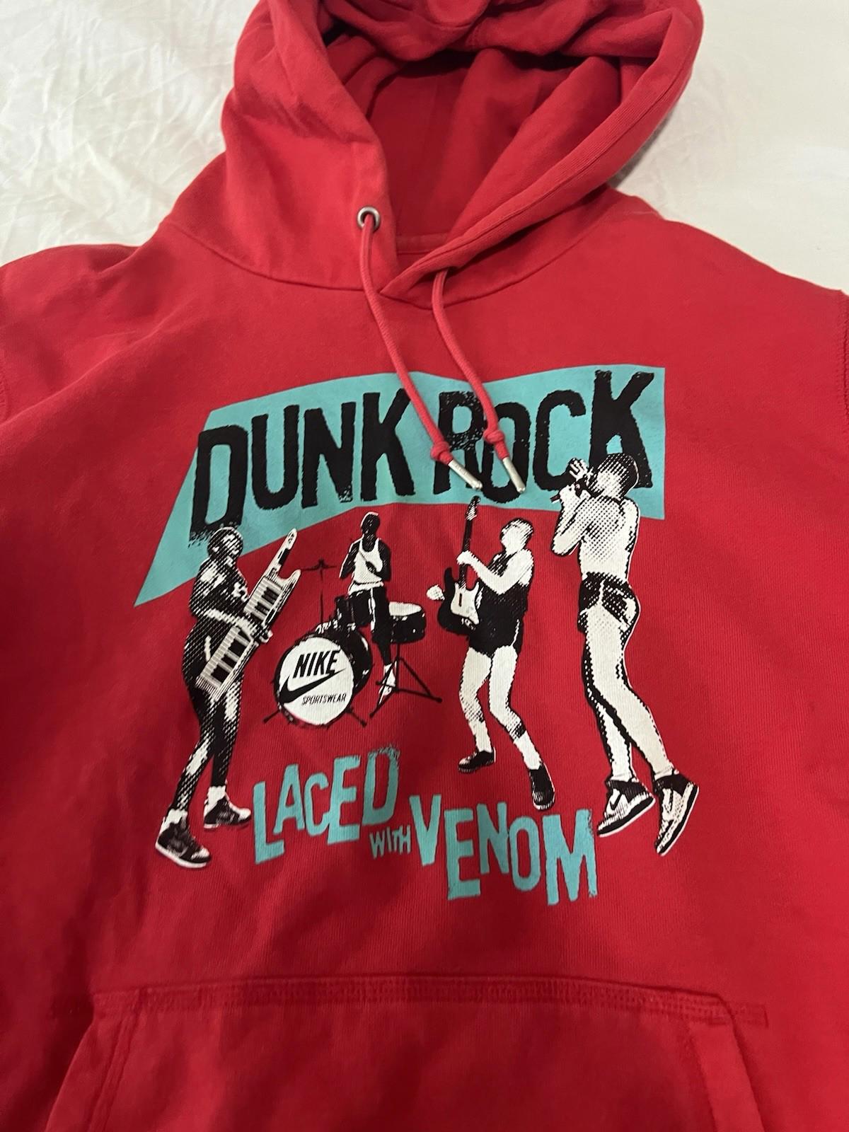 Nike Rare SB Dunk Rock hoodie Red Size Xl 143