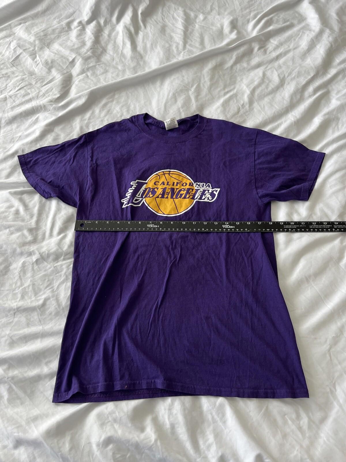 Vintage Los Angeles Lakers T-Shirt Mens Size Medium 221