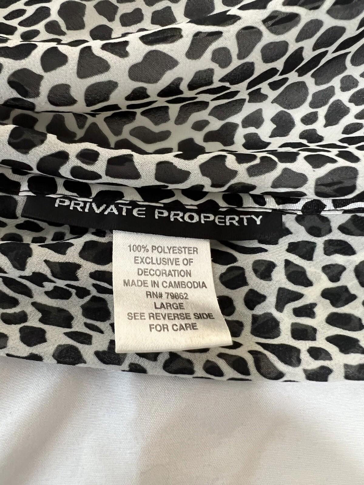 Vintage Y2K Women’s Private Property Top Size Large Animal Print 114