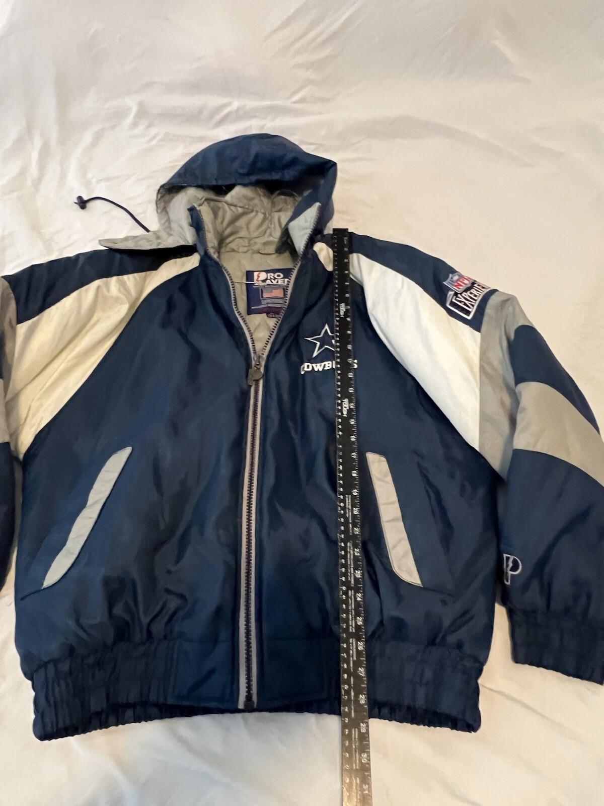 Vintage 90’s Pro Player  NFL Dallas cowboys blue and white puffer Men’s Large