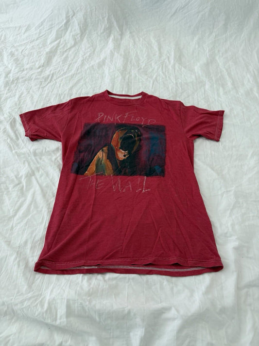 PINK FLOYD "THE WALL" VINTAGE TOUR SHIRT 2010 Red Size Medium 147