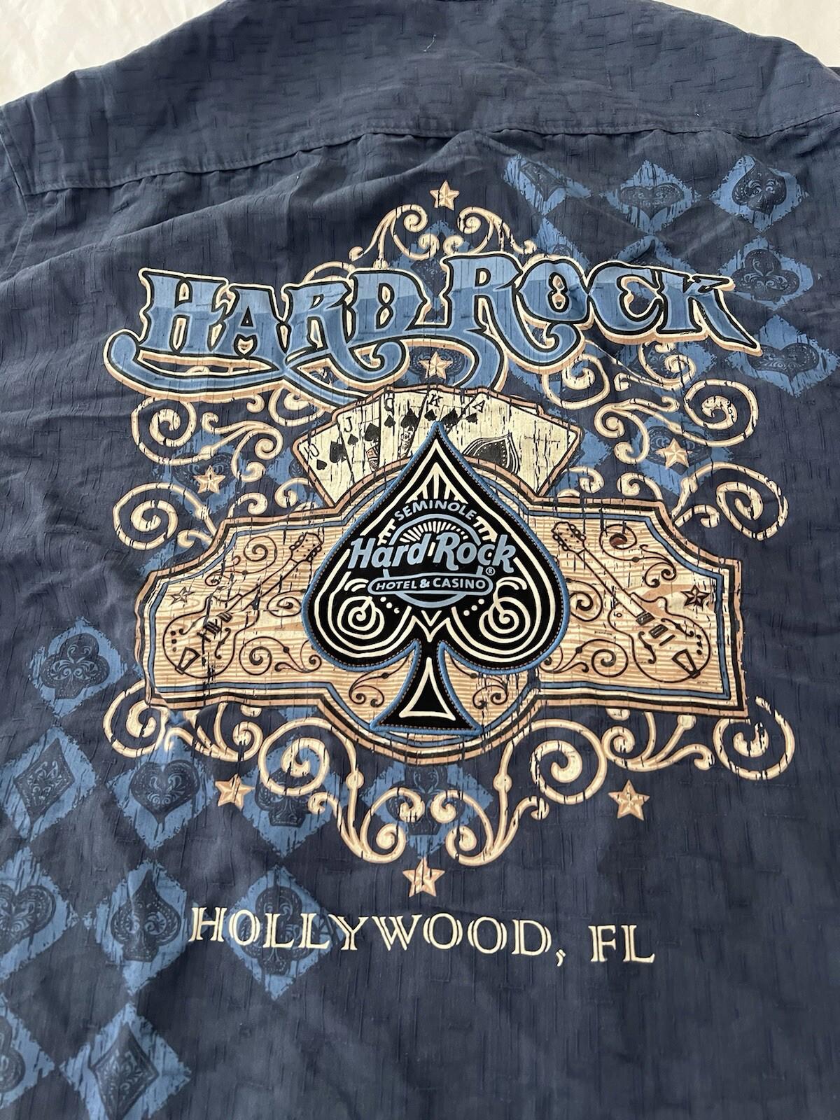 Hard Rock Cafe Men's Medium Hollywood  Embroidered Casino Cards Camp Shirt M 376