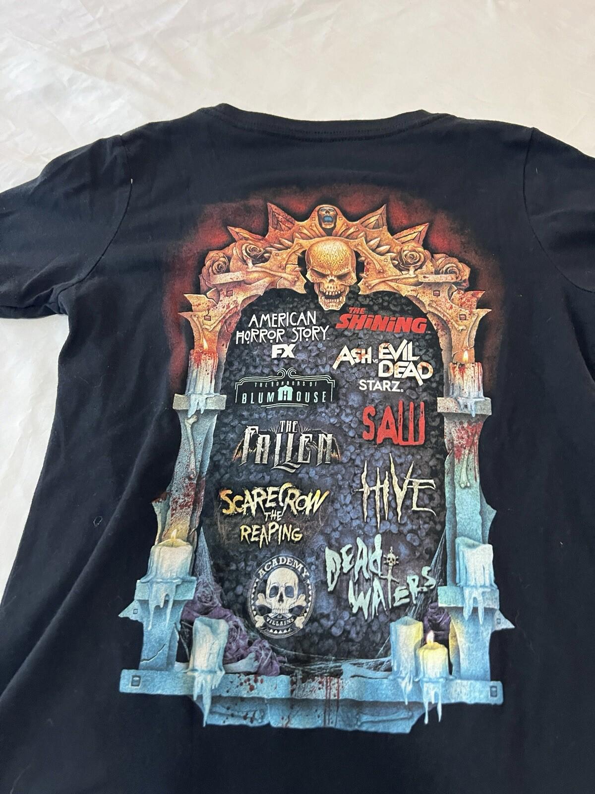 Universal Studios Halloween Horror Nights 2017 T-Shirt Rare Print Small 363