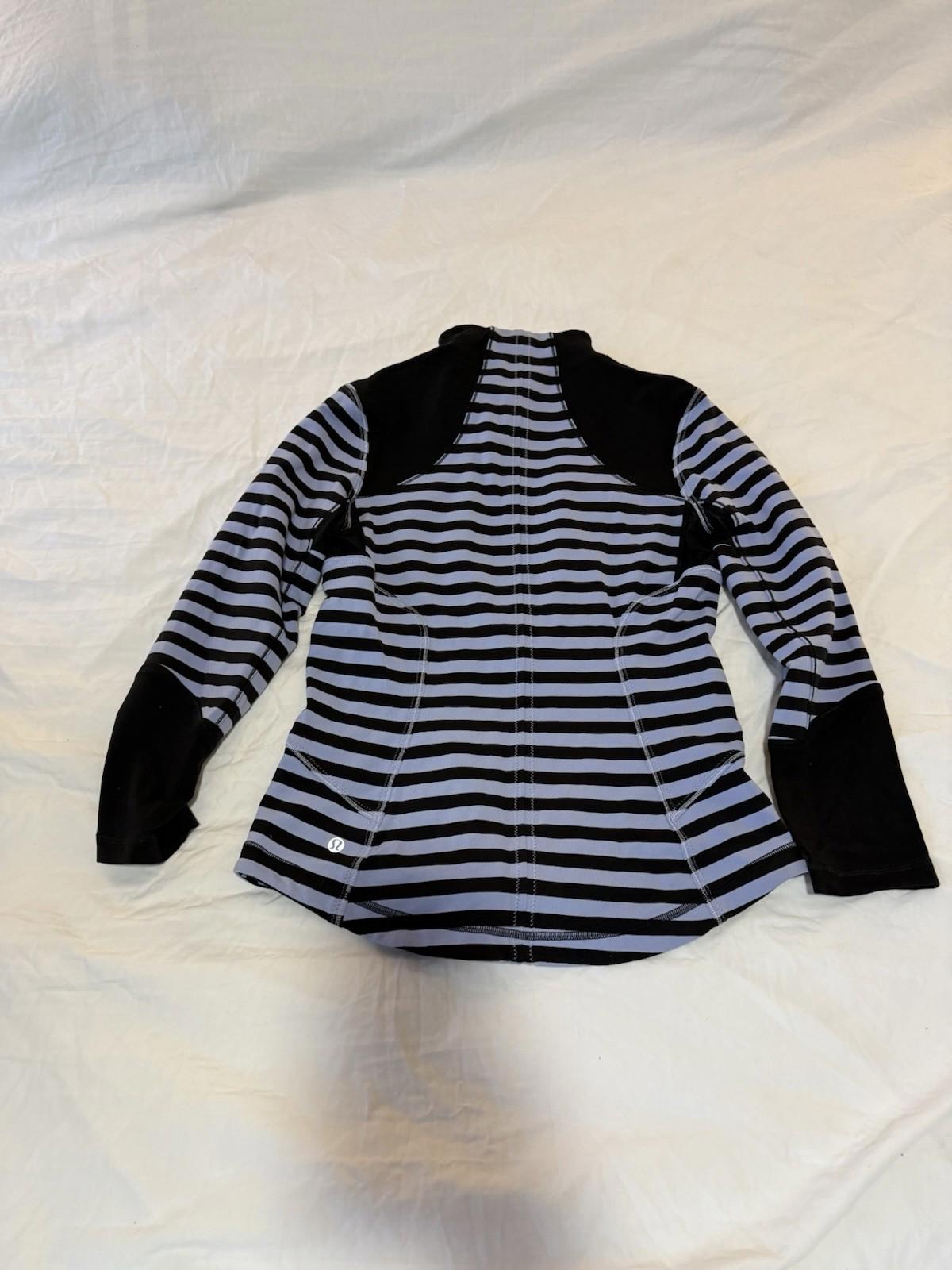 Lululemon Women's Black Purple Striped  Full Zip Jacket - Size 8  153