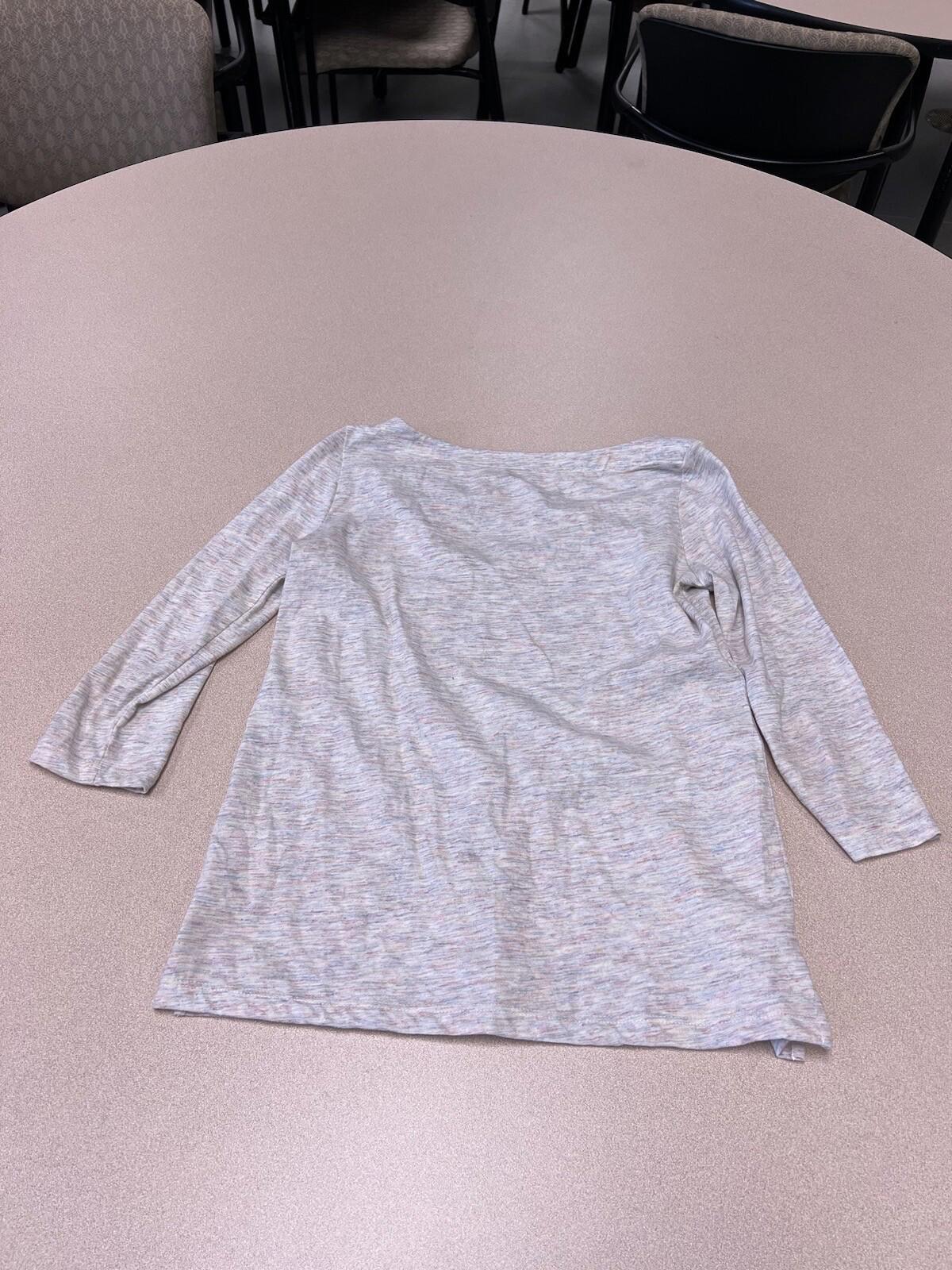 Ann Taylor Shirt Women's Small 3/4 Sleeve Round Neck Draped Front 323