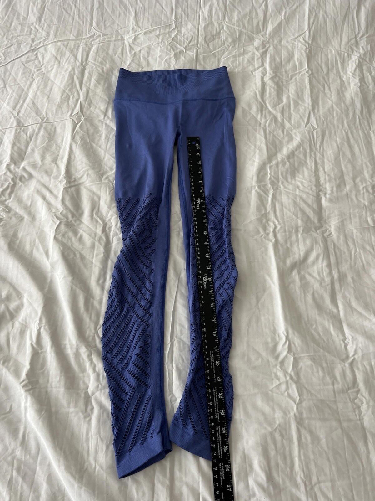 Victoria’s Secret sport Blue leggings Side Opening Size Xs 341