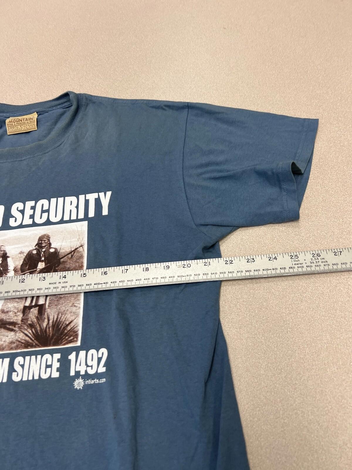 Vintage 90’s The Mountain Security Fighting shirt Men’s  Size Large Blue 319