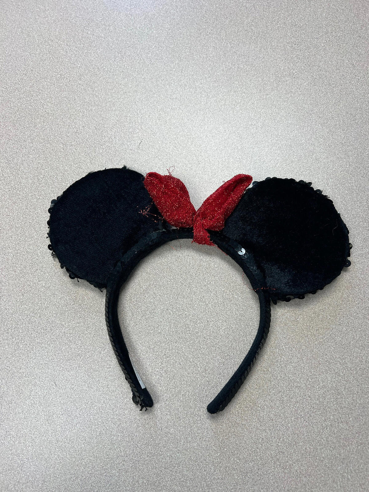 Red Minnie Mouse Ears Headband Disneyland Disneyworld classic red 281
