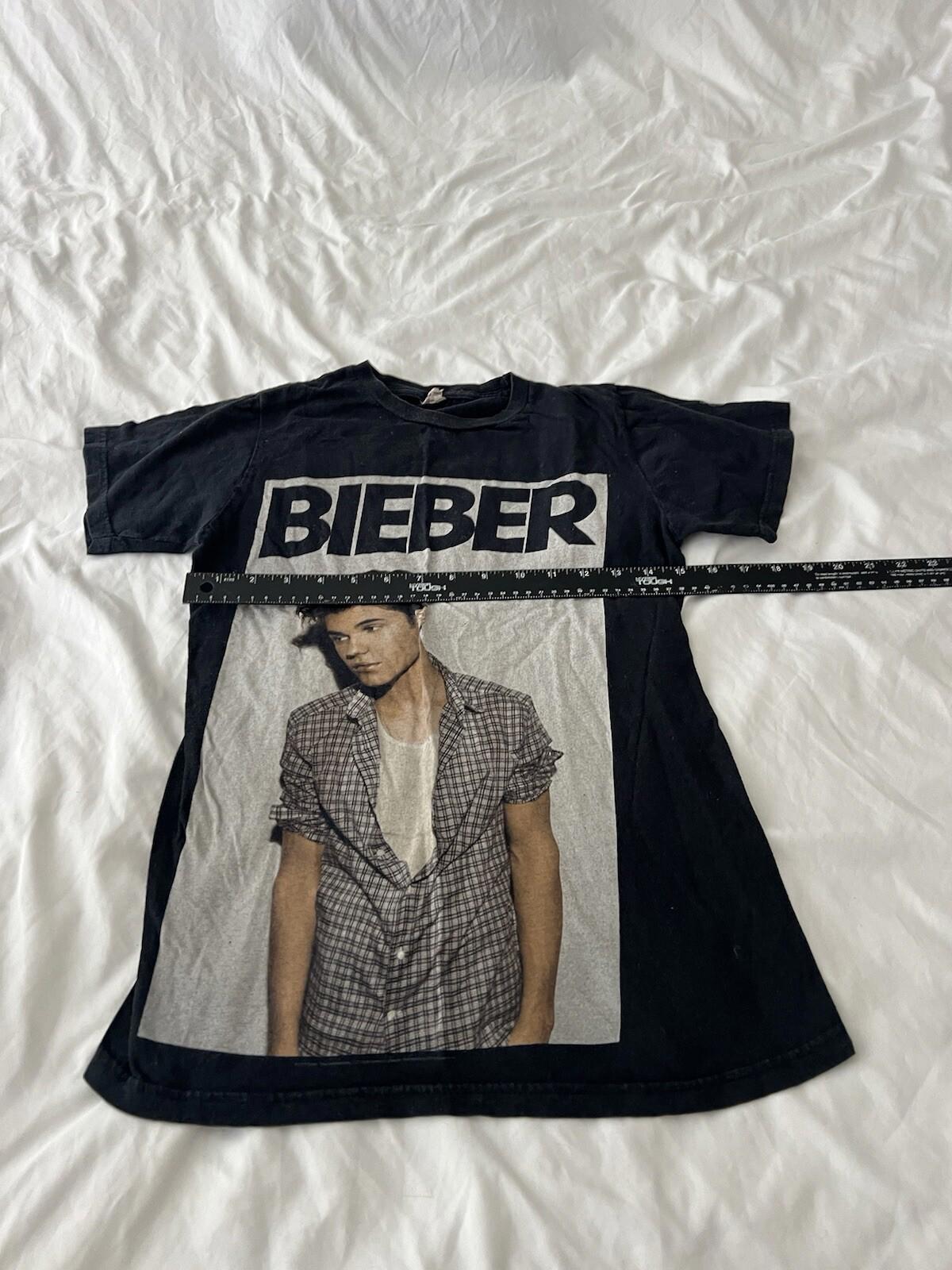 Vintage Justin Bieber Shirt  Black Concert Pop Music 2000s Y2K Small 376
