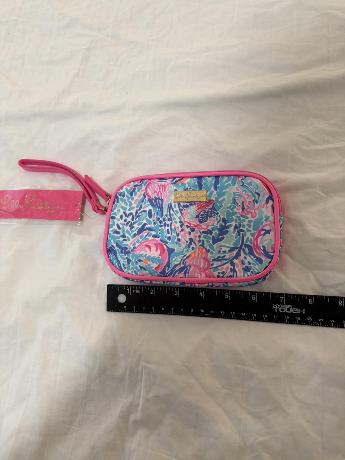 Lilly Pulitzer Wristlet  Lilly Loves Clutch Blue NWT 130